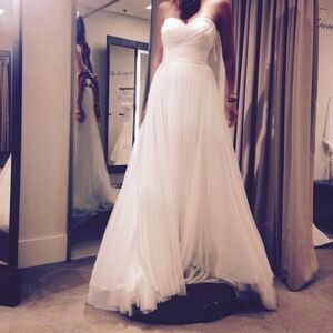 Rosa Clara Elegant White Wedding Dress